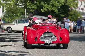 Front view of the red Fiat Simca 508 C