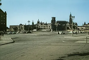 With a view of the ruins of Taschenbergpalais