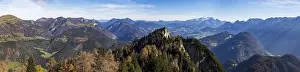 View from Schwarzer Berg to Gschirrwand and Lammertal