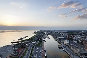 Category Historic EN Prints: View from above of Seebaderkaje