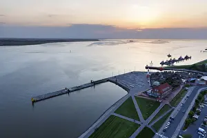Category Historic EN Prints: View from above of Seebaderkaje