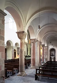 View through the south aisle, St. Sankt, Saint