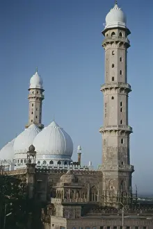 View of Taj Ul Masjid in Bhopal
