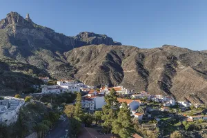View over Tejeda to Roque Nublo