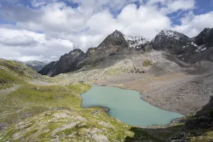 View of the turquoise-blue mountain lake Grosser Gradensee