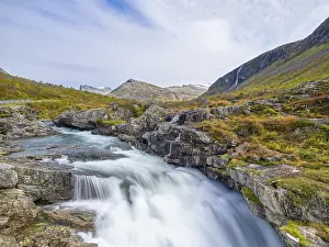 View of Valldalen valley and Reinheimen National Park