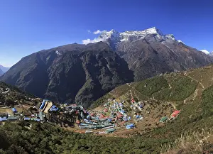 Village and holiday resort Namche Bazar