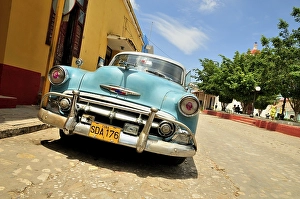 Vintage car in the historic city centre of Trinidad