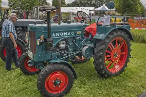 Vintage car meeting, Hanomag R 16 A tractor from 1955