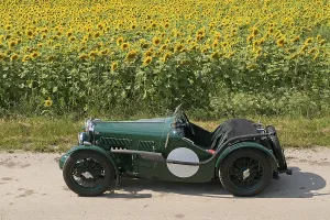 Vintage car, MG J2, upgraded to a J4