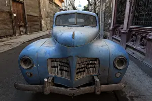 Vintage car in Old Havana, Havana