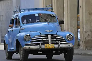 Vintage car, old town, Havana, Cuba