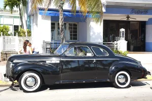 Vintage cars, Art Deco District around Ocean Drive in Miami Beach