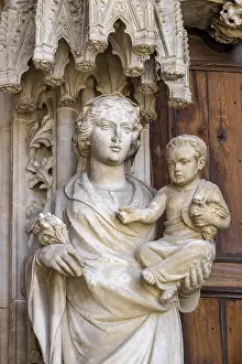 Virgin and child, Portal del Mirador
