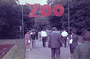 Visitors at the entrance of a zoo