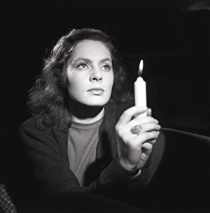 Viveca Lindfors. Born december 29 1920 - 25 october 1995. Swedish born American stage and film actress. Pictures at home in december 1943. Sweden. Kristoffersson ref F32-6