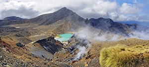 Category Mountain Landscapes Prints: Volcanically active smoky landscape with green Emerald Lakes