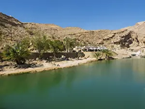 Wadi Bani Khalid, freshwater lake