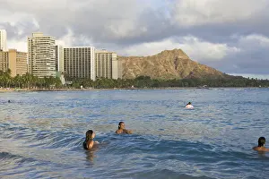 Waikiki Beach and Diamond Head volcanic crater