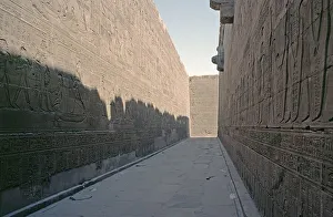 Walk around the temple, Horus Temple, Edfu, Nile Valley, Egypt, September 1989, vintage, retro, old, historical, Africa