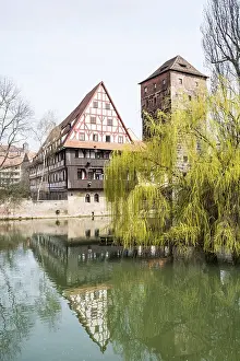 The Wasserturm (water tower) (built 13th century) and the Weinstadl (Former Wine Depot) (built 15th century)