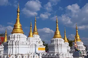 Wat Chedi Sao or The Monastery of Twenty Chedis is famed for its 20 whitewashed chedis
