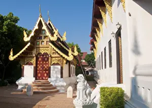 Wat Duang Di or The Good Luck Monastery dates from the 19th century