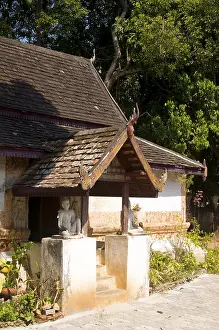 Wat Pa Daet (วัดป่าแดด)
