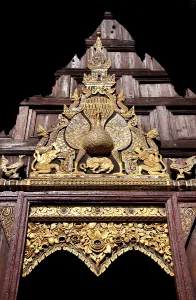 Wat Phan Tao, established in 1391