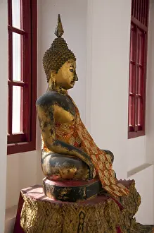 Wat Ratchanaddaram was built on the orders of King Nangklao (Rama III) for Mom Chao Ying Sommanus Wattanavadi in 1846
