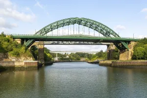 Wearmouth Bridge through arch bridge crossing River Wear