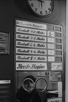 West Berlin, 21.1.1990, Schlueter cinema in Schlueterstrasse