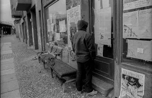 West Berlin, 4.2.1990, in Falckensteinstrasse (corner of Schlesische Strasse)