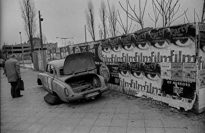 West Berlin, 4.2.1990, scrap car