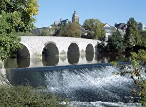 Wetzlar, Lahn bridge and cathedral/ barrage