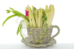 White asparagus with garlic, as a decoration White asparagus with garlic