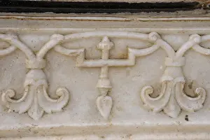 White marble stone handwork in Taj Mahal