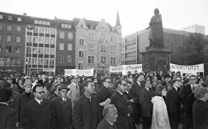 Those who support the Vietnam War betray the gospel of love