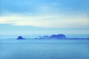 Category Scandinavia Prints: Wide open sky and islands Rost Lofoten Norway