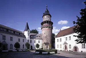 Wiesenburg, Castle