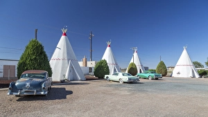 Wigwam Motel, tepees, front vintage