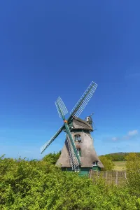Windmill Charlotte, earthen bollard from 1826
