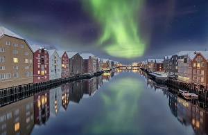 Category Scandinavia Prints: Winter, Bakklandet, Warehouses