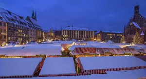 Winter Christkindlesmarkt with the Church of Our Lady on the right
