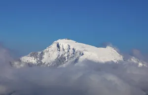 Winter landscape, view from Zwoelferhorn to Schafberg