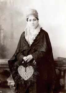 Woman from the Harem, Lady of the Harem