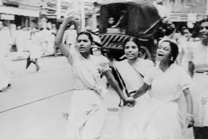 Three Woman protesting 1946 quit India movement