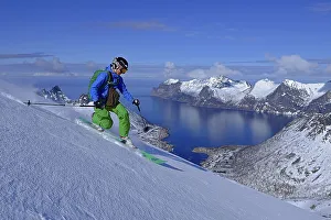Woman skiing, Telemark Freeride on Roalden