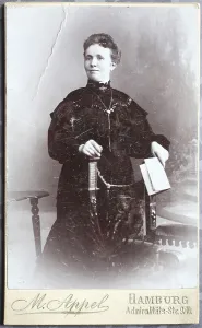 Woman, visit format, Carte de Visite
