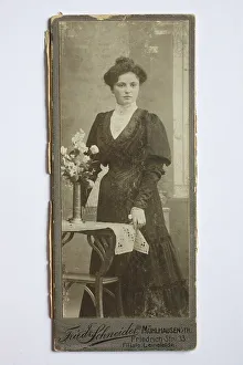 Woman, visit format, Carte de Visite